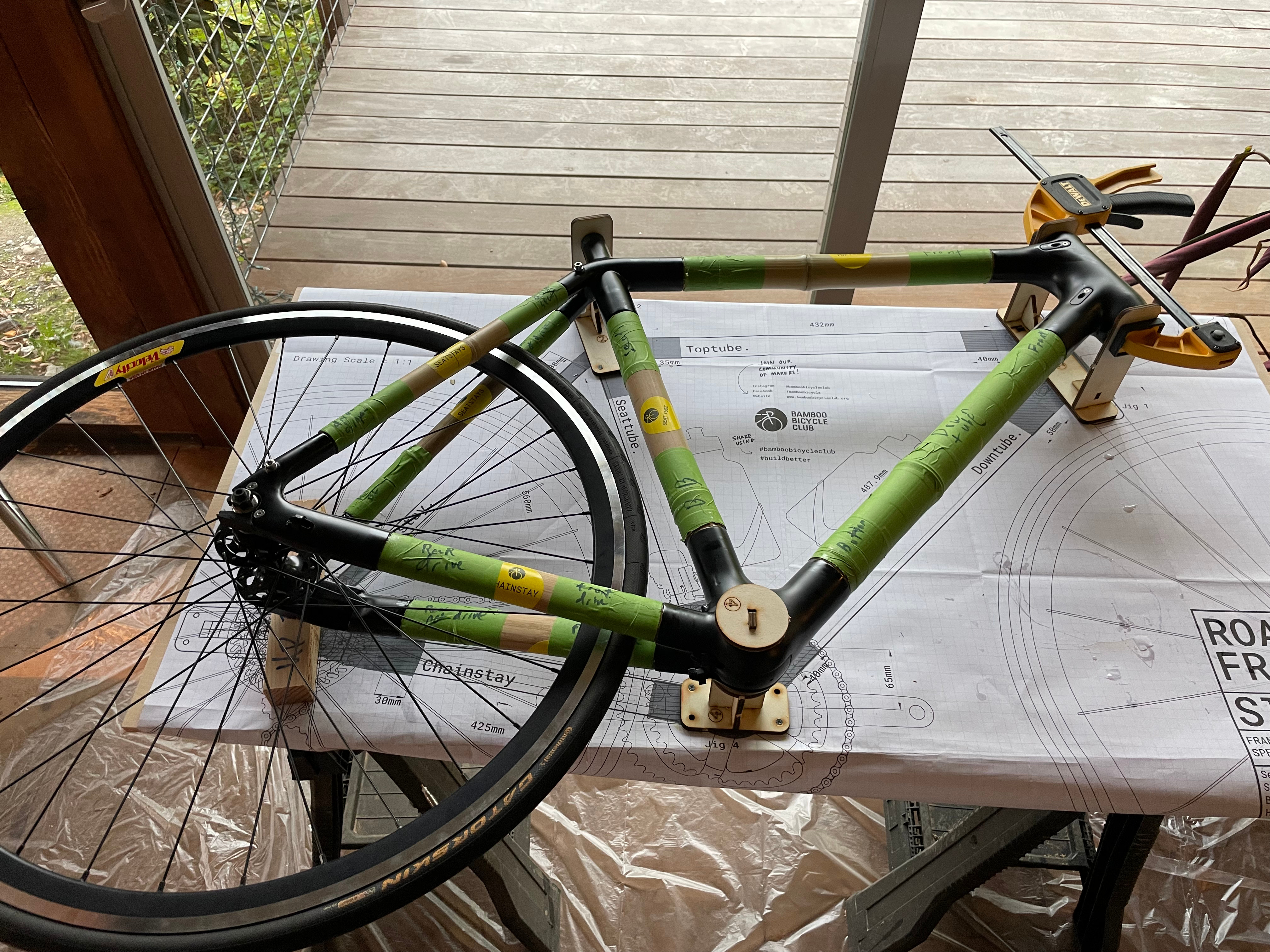 frame drying with wheel in it